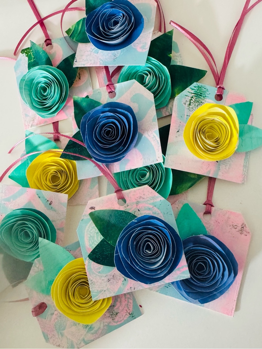 10 painted 3D gift/hang tags
